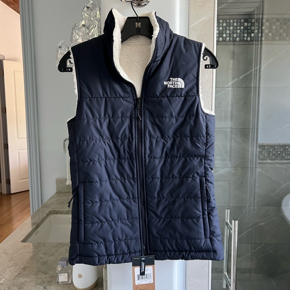 THE NORTH FACE Mossbud Insulated Reversible Vest - Picture 8 of 12